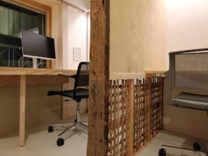 モニター新設・床工事完了のお知らせ